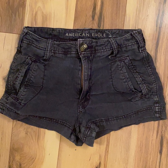 American Eagle Outfitters Pants - Women’s American Eagle cargo shorts